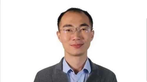 电子竞技博彩
举办“顺势而为，厚积薄发——求职发展系列之公职考试面面观”讲座