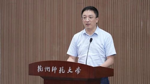 图三
